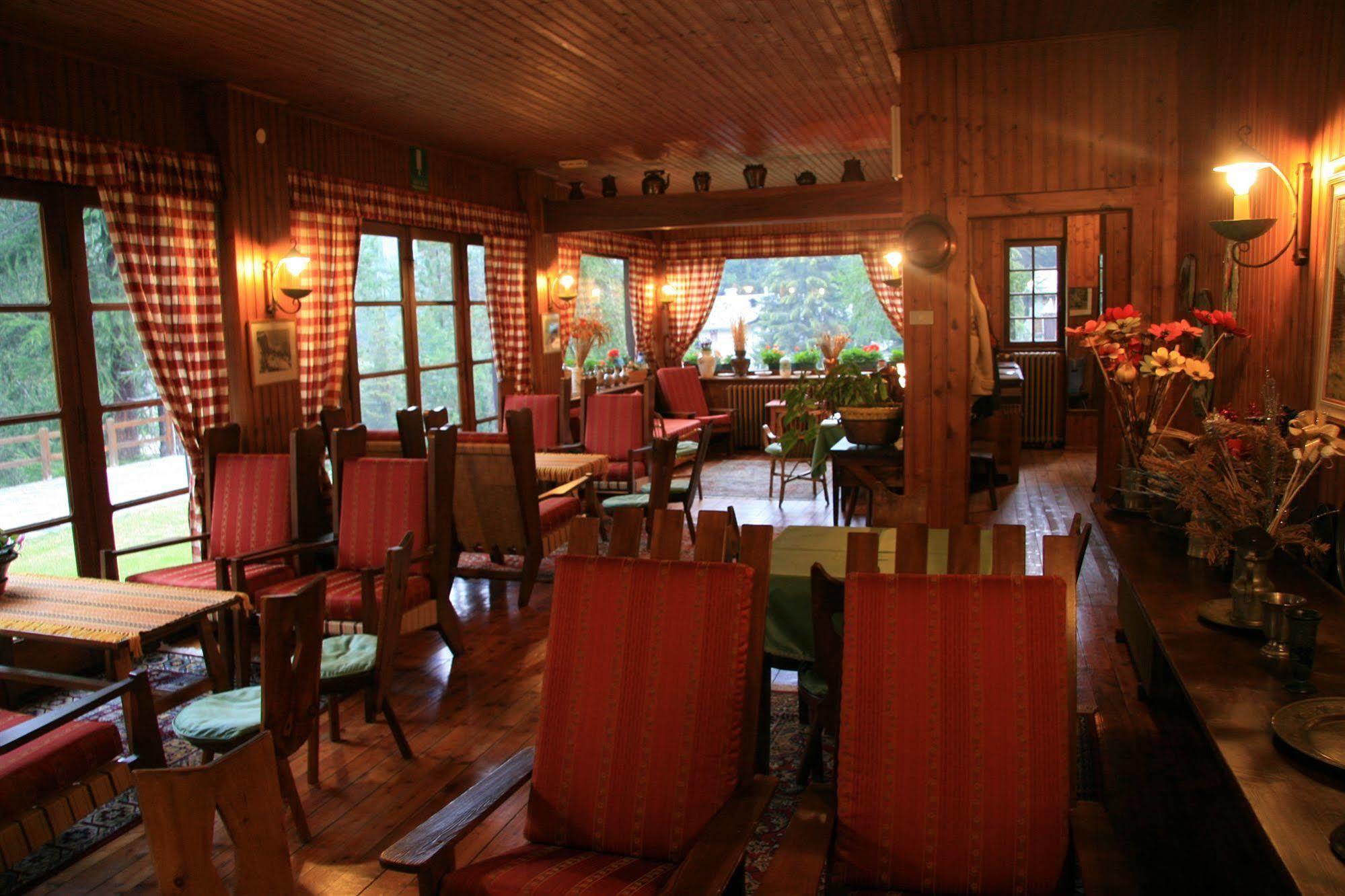 Albergo Villa Anna Maria Champoluc Buitenkant foto