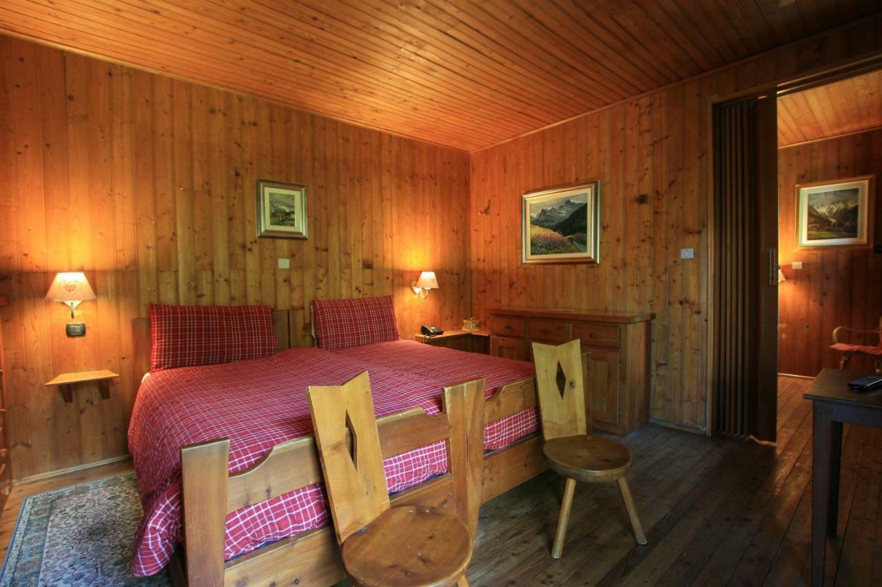 Albergo Villa Anna Maria Champoluc Buitenkant foto