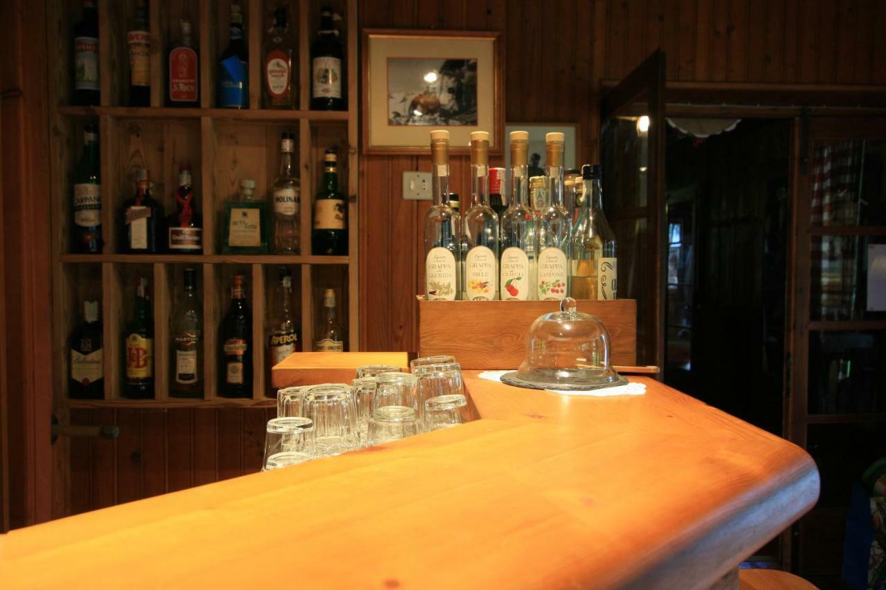 Albergo Villa Anna Maria Champoluc Buitenkant foto