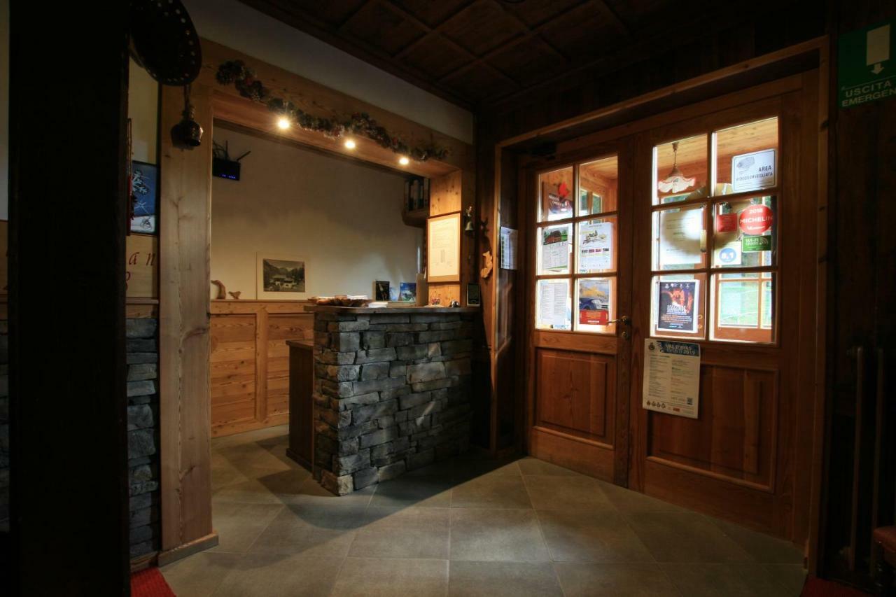 Albergo Villa Anna Maria Champoluc Buitenkant foto